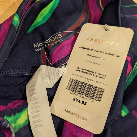 Fabletics Spectrum 2 Piece Outfit - Picture 8 of 8